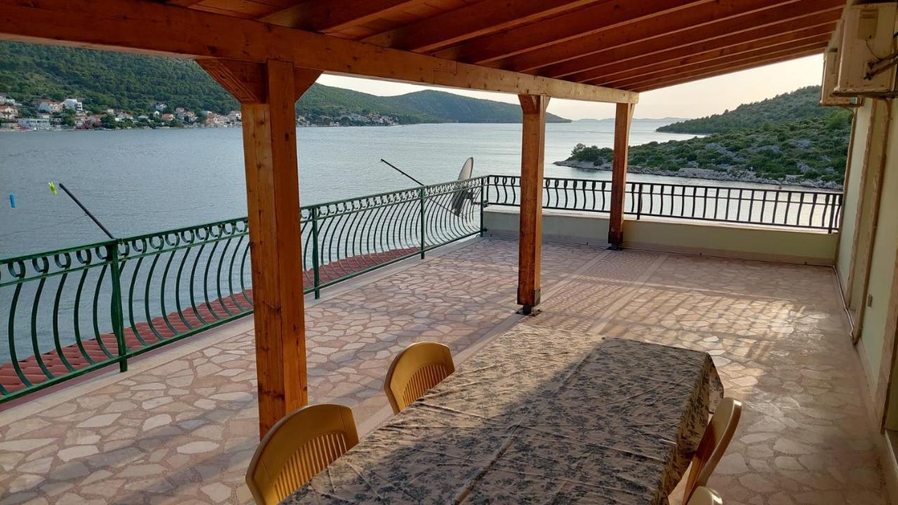 Apartament Direkt Na Moru - Bungalov Szybenik Zewnętrze zdjęcie